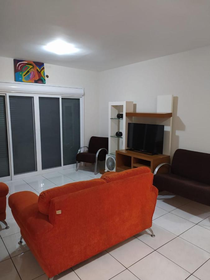 Apartamento Espacoso Com Estacionamento Incluido Фос-ду-Іґуасу Екстер'єр фото